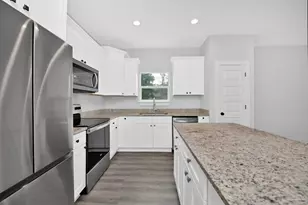 5087 San Pedro Ct, Milton, FL 32583 - Photo 8