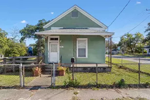 796 S E St, Pensacola, FL 32502 - Photo 1