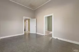 796 S E St, Pensacola, FL 32502 - Photo 14