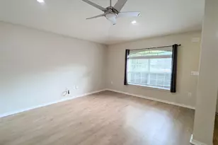 5760 Jade Moon Cir, Milton, FL 32583 - Photo 8