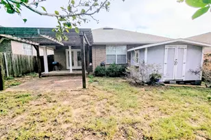 5760 Jade Moon Cir, Milton, FL 32583 - Photo 4