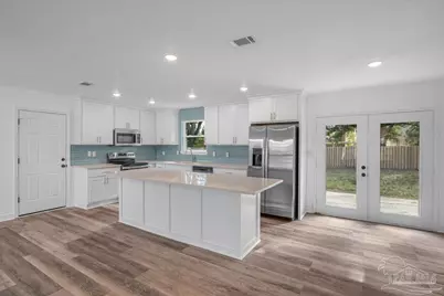 2001 Saddlebrook Dr, Pensacola, FL 32526 - Photo 10