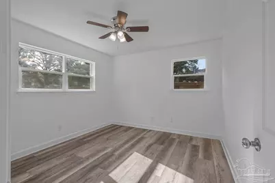 2001 Saddlebrook Dr, Pensacola, FL 32526 - Photo 16