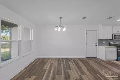 2001 Saddlebrook Dr, Pensacola, FL 32526 - Photo 10