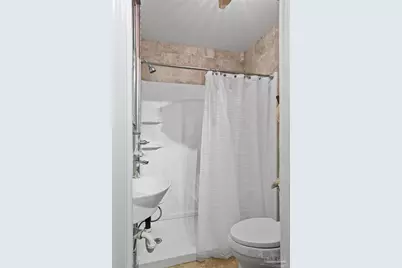 909 W Lloyd St, Pensacola, FL 32501 - Photo 12