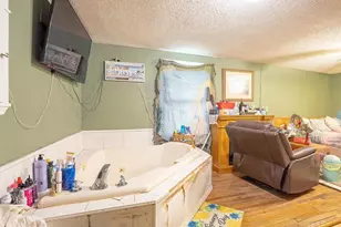 797 Hwy 196, Molino, FL 32577 - Photo 14