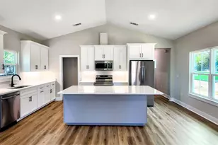 315 E Mallory St, Pensacola, FL 32503 - Photo 2