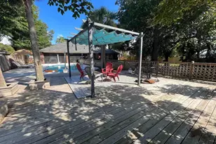 1959 Melissa Oaks Dr, Gulf Breeze, FL 32563 - Photo 42