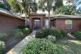 1959 Melissa Oaks Dr, Gulf Breeze, FL 32563 - Photo 2