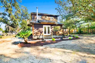 525 Lakewood Rd, Pensacola, FL 32507 - Photo 1