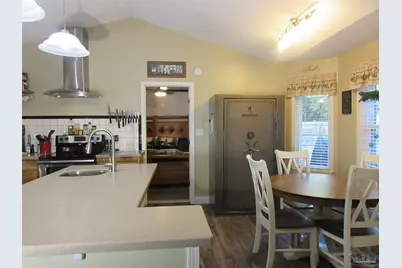 6728 Tyler Dr, Milton, FL 32570 - Photo 14