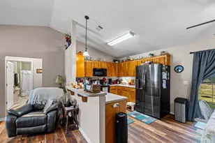 6146 Ashton Woods Cir, Milton, FL 32570 - Photo 14