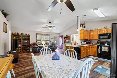 6146 Ashton Woods Cir, Milton, FL 32570 - Photo 12