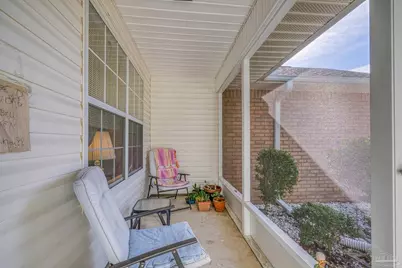 6146 Ashton Woods Cir, Milton, FL 32570 - Photo 4