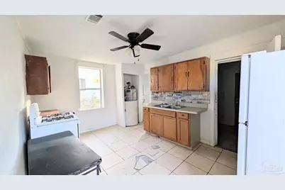 513 N Reus St, Pensacola, FL 32501 - Photo 8