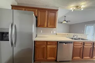 8743 Faye Ct, Navarre, FL 32566 - Photo 4