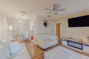 39 Sandalwood St, Pensacola, FL 32505 - Photo 6