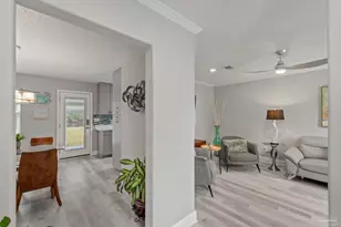4719 Wildwood Dr, Milton, FL 32570 - Photo 8