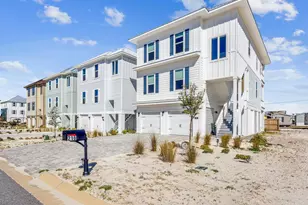 216 Clipper Dr, Pensacola, FL 32507 - Photo 1