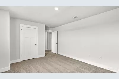 8625 Russellcross Blvd, Pensacola, FL 32507 - Photo 6