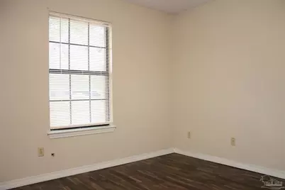 7608 Wilshire Rd, Pensacola, FL 32526 - Photo 14