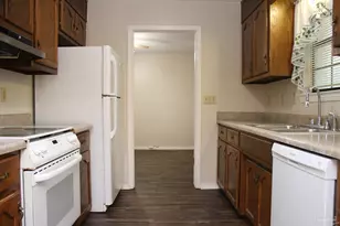 7608 Wilshire Rd, Pensacola, FL 32526 - Photo 6