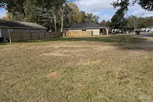 8411 Cherry Ave, Pensacola, FL 32534 - Photo 1