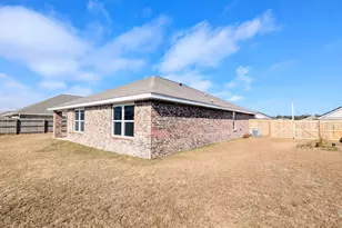 9294 Tara Cir, Milton, FL 32583 - Photo 6