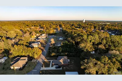 4807 Fairoaks Dr, Pace, FL 32571 - Photo 10