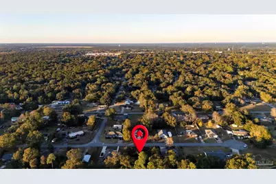 4807 Fairoaks Dr, Pace, FL 32571 - Photo 4