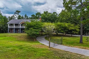 2099 Garcon Point Rd, Milton, FL 32583 - Photo 2