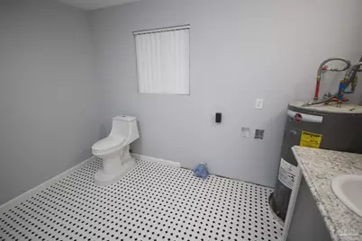 6577 Kennington Cir, Milton, FL 32570 - Photo 42