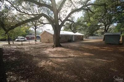 6577 Kennington Cir, Milton, FL 32570 - Photo 48