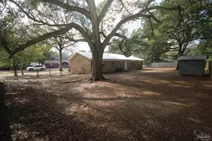 6577 Kennington Cir, Milton, FL 32570 - Photo 48