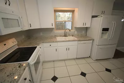 6577 Kennington Cir, Milton, FL 32570 - Photo 16