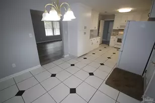 6577 Kennington Cir, Milton, FL 32570 - Photo 12