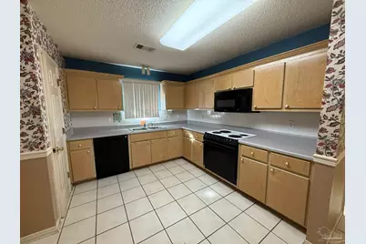 7748 Rustling Pines Dr, Milton, FL 32583 - Photo 4