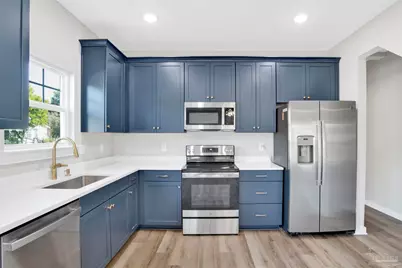 1020 N D St, Pensacola, FL 32501 - Photo 6