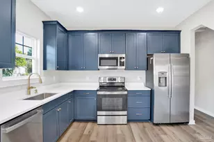 1020 N D St, Pensacola, FL 32501 - Photo 6