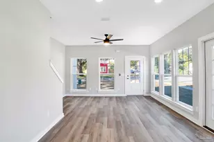 1020 N D St, Pensacola, FL 32501 - Photo 8