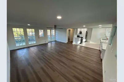 1491 N E St, Pensacola, FL 32501 - Photo 12