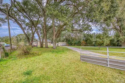 6204 Flaxman St, Pensacola, FL 32506 - Photo 4