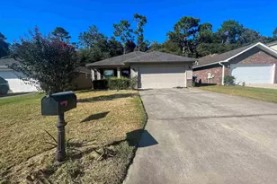 702 Mozingo Ln, Pensacola, FL 32514 - Photo 2