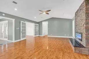 1009 Fleming Dr, Pensacola, FL 32514 - Photo 12