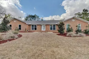 1009 Fleming Dr, Pensacola, FL 32514 - Photo 2