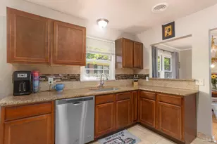 115 W Jordan St, Pensacola, FL 32501 - Photo 6