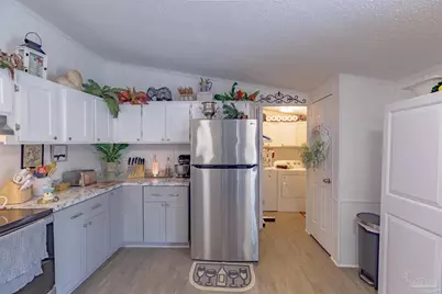 8916 Chemstrand Rd #19, Pensacola, FL 32514 - Photo 32