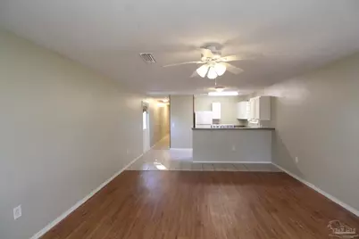 1007 W Hatton St, Pensacola, FL 32501 - Photo 2