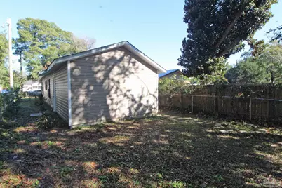 1007 W Hatton St, Pensacola, FL 32501 - Photo 12