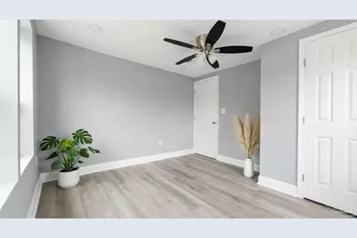 2417 V St, Pensacola, FL 32505 - Photo 6